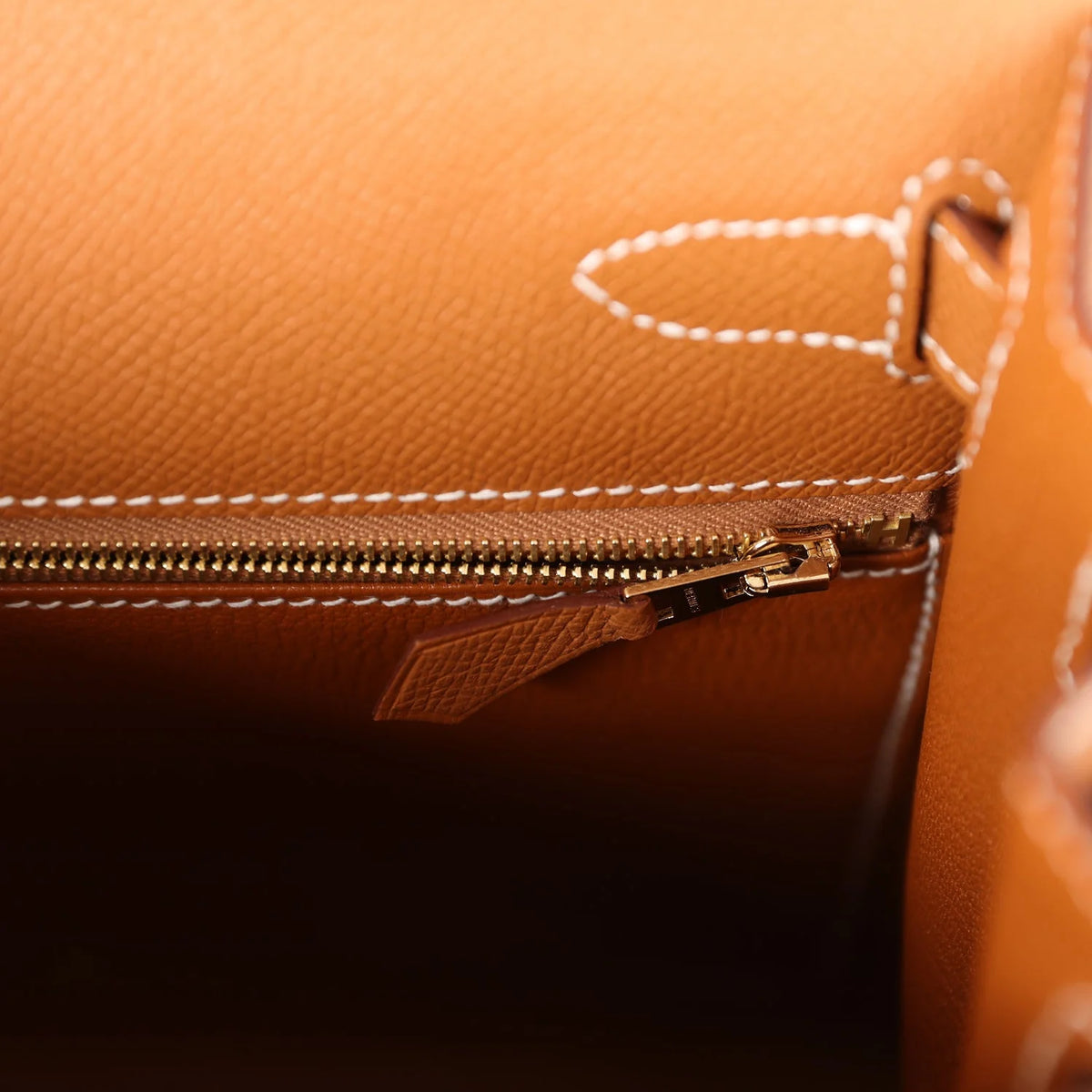 Gold 28 Handbag U4362