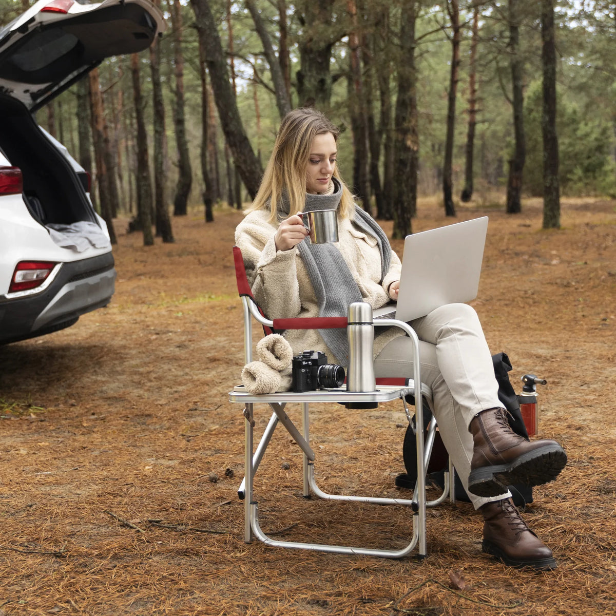 Folding Director Chair with Side Table & Storage Pocket, Red R637544