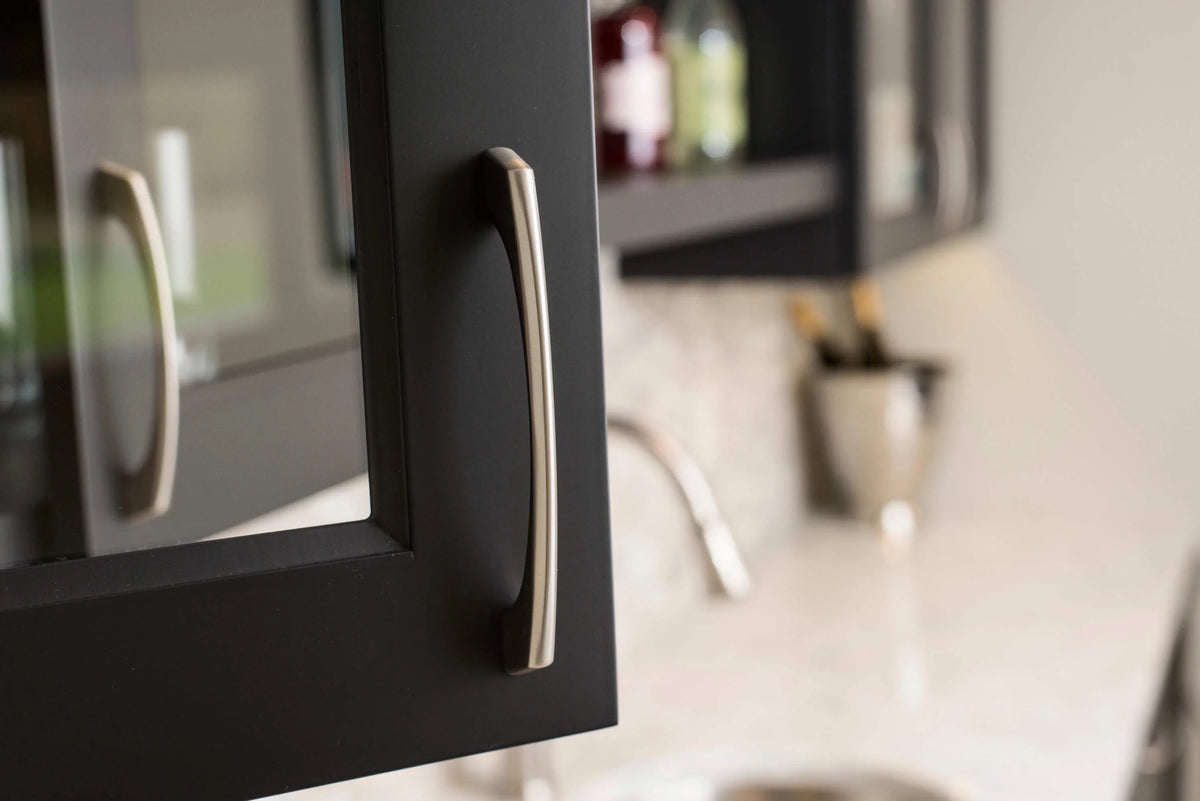 Matte Black Pull B6209
