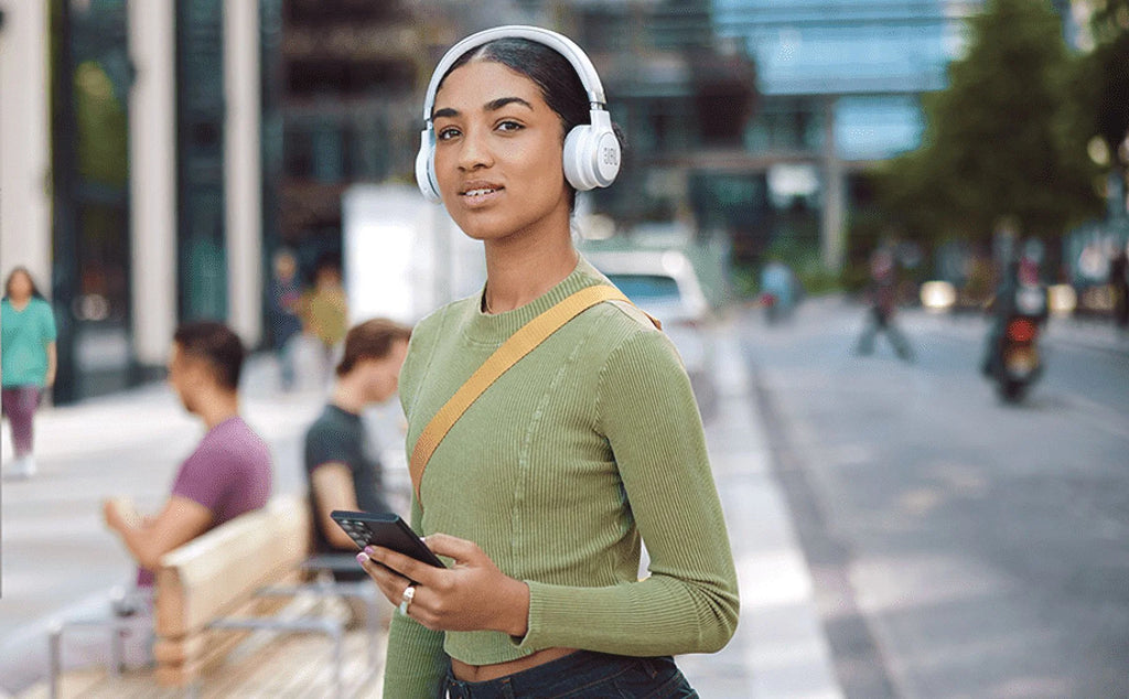 Wireless On-Ear Headphones K81093