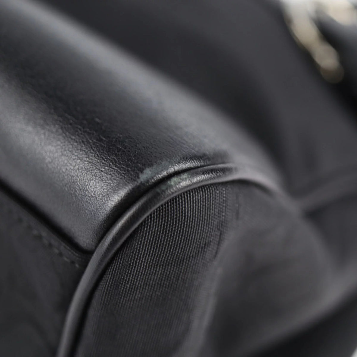 Pre-Owned Black Canvas Leather Shoulder Bag K7747